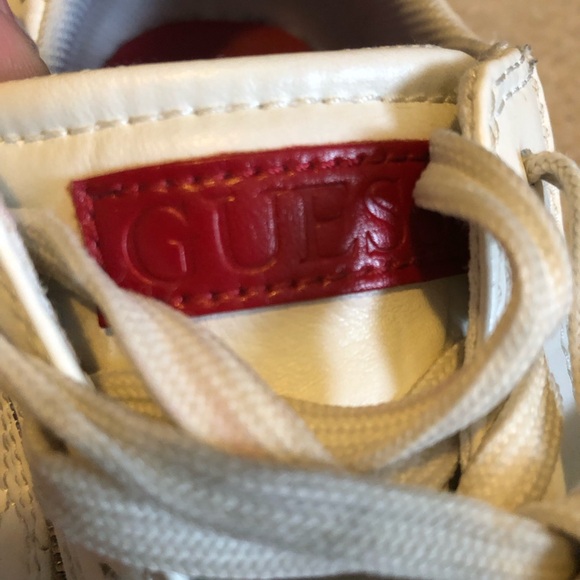 Guess White Running Shoes Sneakers Size 11 - Picture 4 of 6